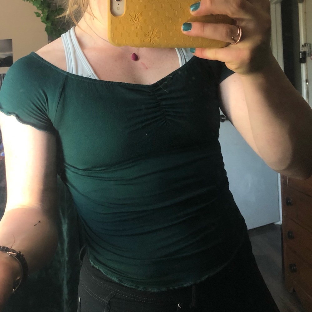Emerald Off-the-shoulder T